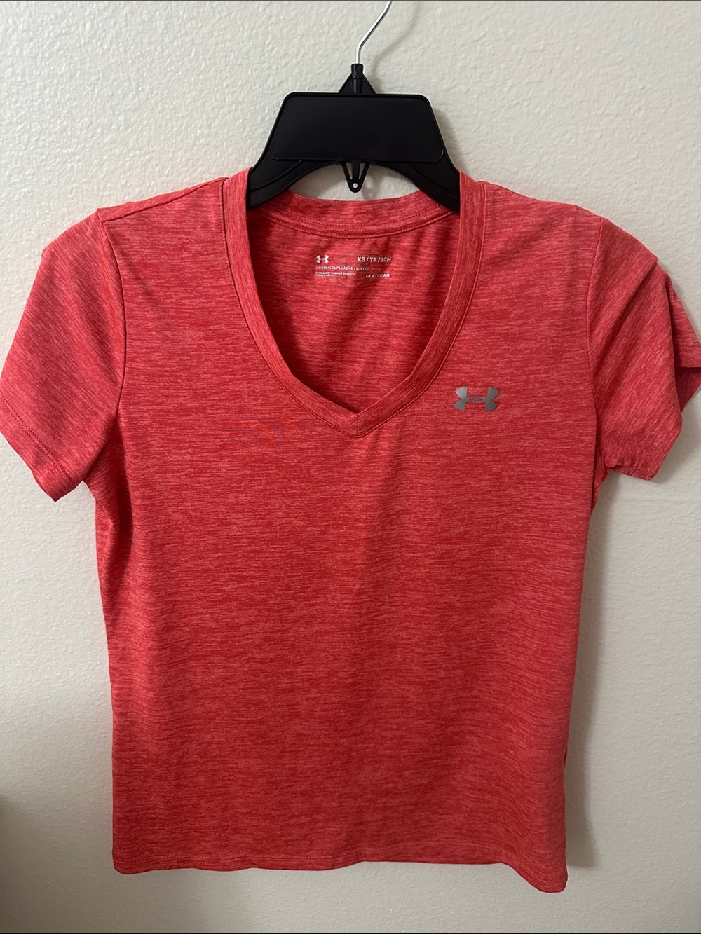 Under Armour Women's Heather Coral V-Neck Performance Tee